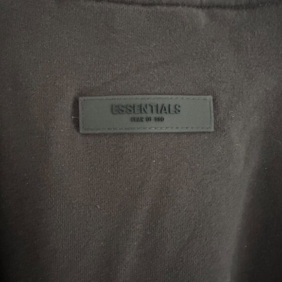 1977 Sweatshirt - Essentials - Picture 3 of 8